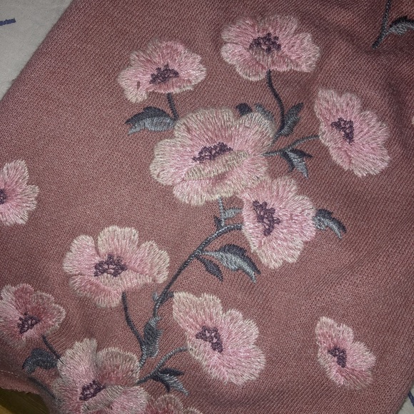 AE floral embroidered bell sleeve crewneck sweater - Picture 4 of 5